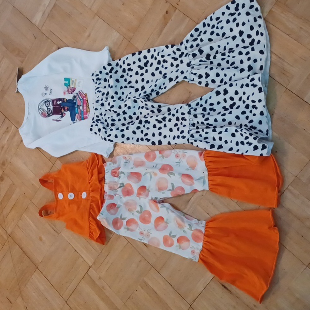Girls bell bottem lot size 3t pants and tops